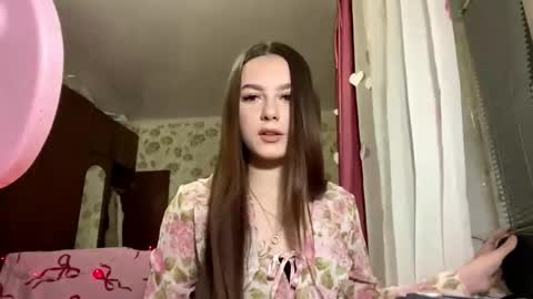 Stephani online show from 03-05-26, 03:08