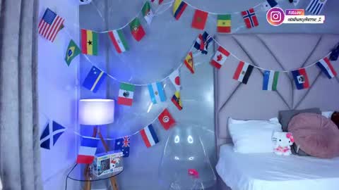 Snapshot of stephanysc chatting on 07-17-26, 01:56 Stefanny online show from 07-17-26, 01:56