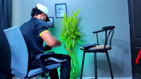 Steve  online show from 10-19-25, 02:18