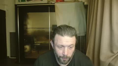 Snapshot of stevebulkzor chatting on 04-09-26, 12:43 Steve Oakenshield son of John son of Vasyl online show from 04-09-26, 12:43