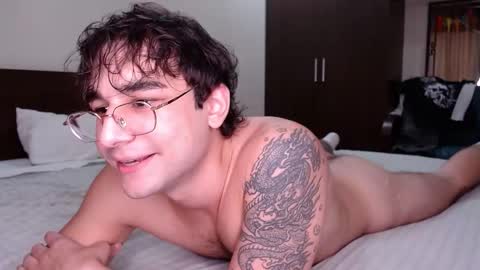 Alex   online show from 12-19-25, 02:40