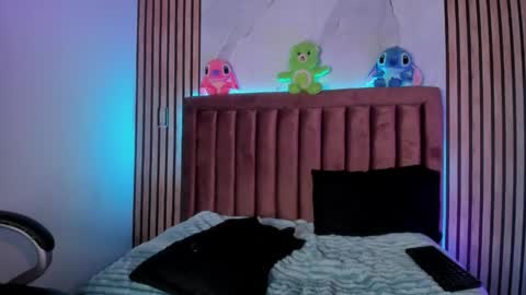 Sthepano  online show from 04-15-26, 03:35