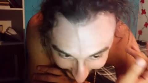 Snapshot of stickey4areason chatting on 07-12-26, 04:58 stickey online show from 07-12-26, 04:58