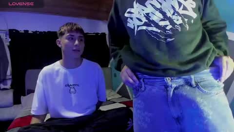 Snapshot of stiven_alex chatting on 02-20-26, 03:58 stiven and alex online show from 02-20-26, 03:58