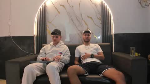 friends online show from 03-05-26, 05:14