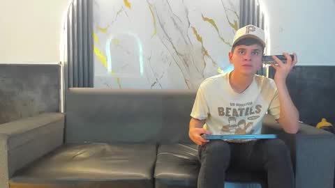 friends online show from 03-16-26, 04:18