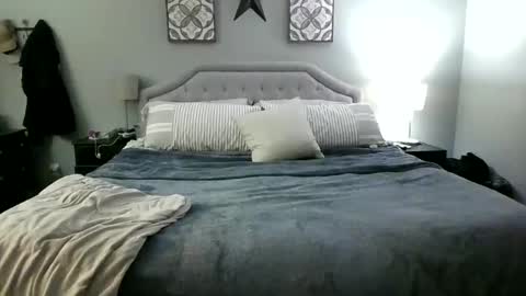 thesetwo22 online show from 11-28-25, 09:34