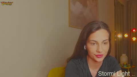 Snapshot of stormi_light chatting on 05-03-26, 08:37 Stormi online show from 05-03-26, 08:37