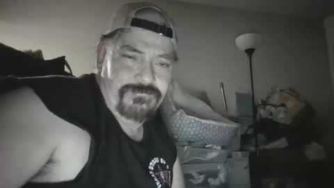 Snapshot of straightguyplay4you chatting on 01-31-26, 11:47 youwannasuckme online show from 01-31-26, 11:47
