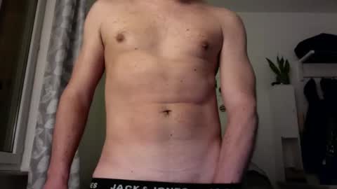 send me pics  if you want online show from 01-03-25, 05:10