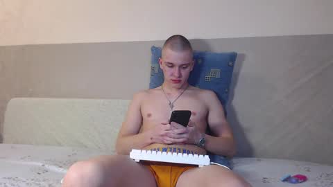 Yan online show from 04-07-26, 08:53