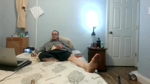 Snapshot of strobodi2103 chatting on 02-25-25, 02:25 Strobody86 online show from 02-25-25, 02:25