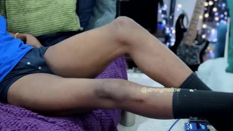 strongmellow online show from 02-20-26, 06:52