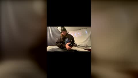 strumie3534336684 online show from 11-27-25, 05:15