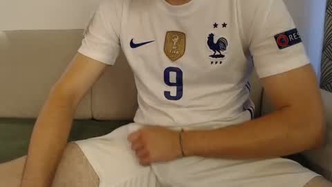 Stud From Paris online show from 06-17-26, 11:45