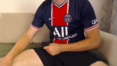 Stud From Paris online show from 08-02-26, 05:11