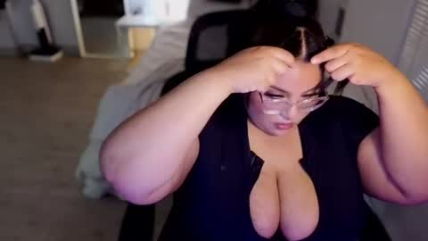 Snapshot of stunnahaus chatting on 06-22-26, 06:10 stunnahaus online show from 06-22-26, 06:10
