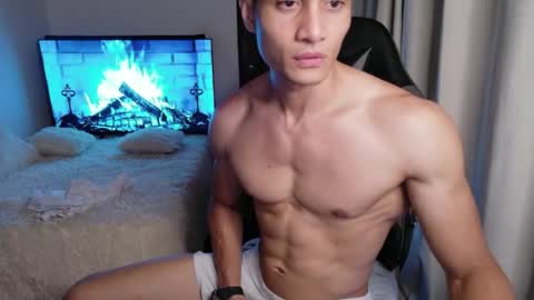 stylish man online show from 05-12-26, 09:34