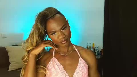 Suanny Klatten  It is my account independent  online show from 03-28-26, 07:35