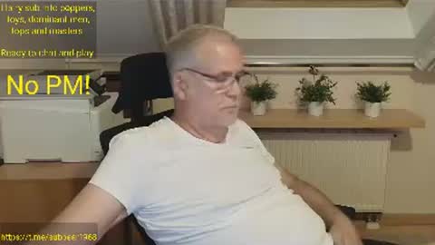 Snapshot of subbear1968 chatting on 06-21-26, 08:33 subbear1968 online show from 06-21-26, 08:33