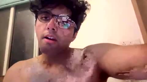 submissivestraightmuslimindian online show from 07-17-26, 09:30