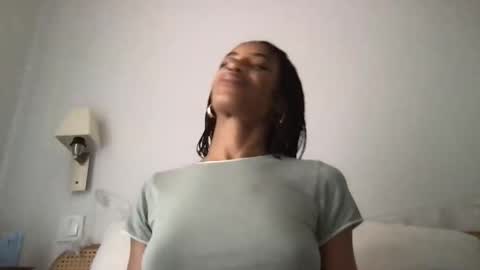 Snapshot of succubussirena chatting on 04-05-26, 04:04 Succubus Sirena online show from 04-05-26, 04:04