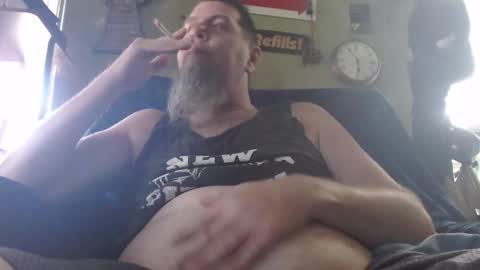 Snapshot of suck_me_good_420 chatting on 11-18-25, 05:28 I aint your daddy call me Sir if you must call me anything online show from 11-18-25, 05:28