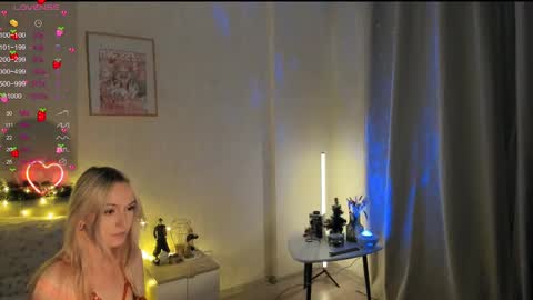 Snapshot of sue_everett chatting on 12-25-24, 12:47 sue_everett online show from 12-25-24, 12:47