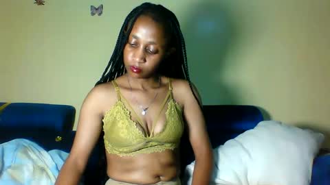 Snapshot of sugar_lace chatting on 03-12-26, 06:47 sugar online show from 03-12-26, 06:47