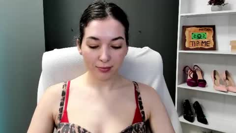 Snapshot of sugar_xmegan chatting on 06-19-26, 07:01 Megan online show from 06-19-26, 07:01