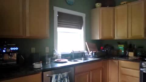 Sugar online show from 05-19-26, 01:28
