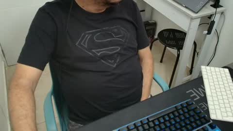 Johnny online show from 04-07-26, 12:05