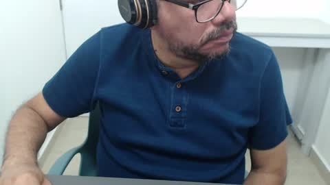 Johnny online show from 07-08-26, 12:04