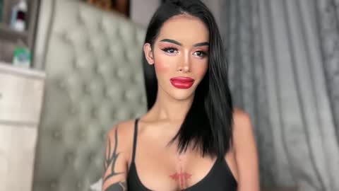 Snapshot of sugarhoneysw8 chatting on 05-17-26, 01:25 Jess online show from 05-17-26, 01:25