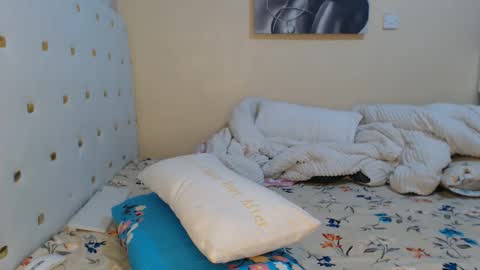 Snapshot of sugarlips_05 chatting on 05-14-26, 04:36 sugar online show from 05-14-26, 04:36