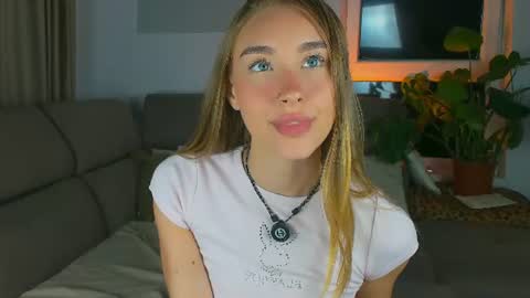 Snapshot of sugarskye chatting on 08-01-26, 08:30 sugarskye online show from 08-01-26, 08:30