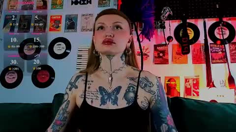 Snapshot of sugarsoot chatting on 05-16-26, 05:48 sugarsoot online show from 05-16-26, 05:48