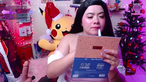 Snapshot of suimi_2 chatting on 12-22-24, 07:31 Suimi online show from 12-22-24, 07:31