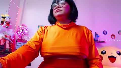 Snapshot of suimi_2 chatting on 01-25-25, 06:35 Suimi online show from 01-25-25, 06:35