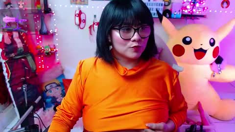 Snapshot of suimi_2 chatting on 02-16-25, 11:59 Suimi online show from 02-16-25, 11:59