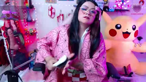 Snapshot of suimi_2 chatting on 03-01-25, 01:07 Suimi online show from 03-01-25, 01:07