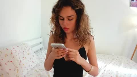 Snapshot of sulang chatting on 07-17-26, 05:14 Suleiman and Angie online show from 07-17-26, 05:14