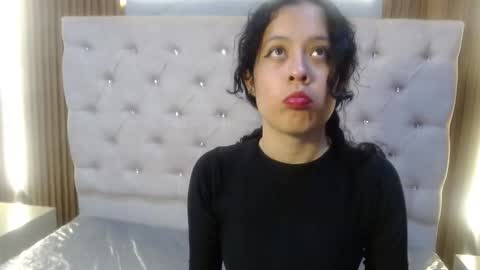 sumersaenzcl202 online show from 03-22-26, 07:39