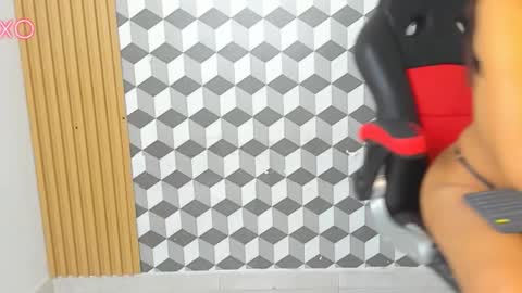 summer_______ online show from 11-09-25, 04:33