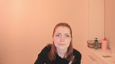 Snapshot of summer_preston chatting on 06-19-26, 09:18 Summer Preston online show from 06-19-26, 09:18