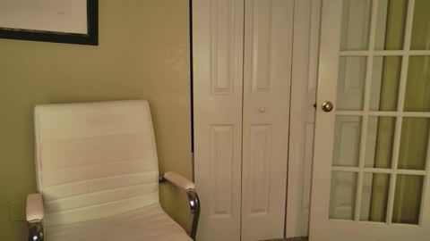 Amber online show from 01-18-26, 02:59