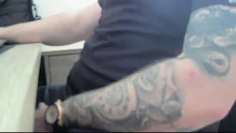 Snapshot of sun_is_dark chatting on 04-16-26, 02:40 Luka online show from 04-16-26, 02:40