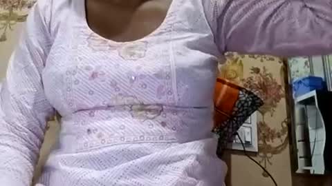 Snapshot of sunali_jain03 chatting on 06-19-26, 07:34 sunali_jain03 online show from 06-19-26, 07:34