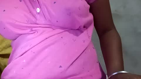 Snapshot of sunali_jain03 chatting on 07-07-26, 11:47 sunali_jain03 online show from 07-07-26, 11:47