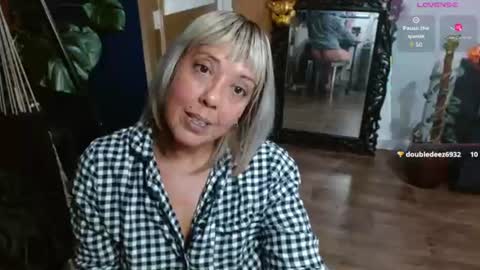 Snapshot of sunni_hottie chatting on 07-14-26, 02:38 Sunni Knight online show from 07-14-26, 02:38